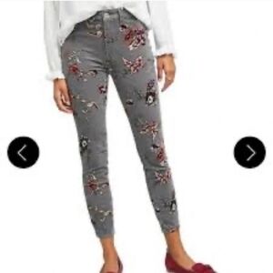 Pilcro by Anthropologie High Rise Skinny Floral Corduroy Pants in Grey - Size 26